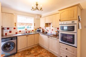 Kitchen- click for photo gallery